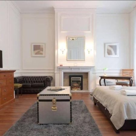 Luxury Art Deco Suite Close To Museum Of Fine Arts Budapest Luaran gambar