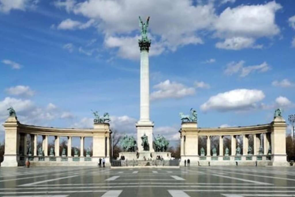 Luxury Art Deco Suite Close To Museum Of Fine Arts Budapest Luaran gambar